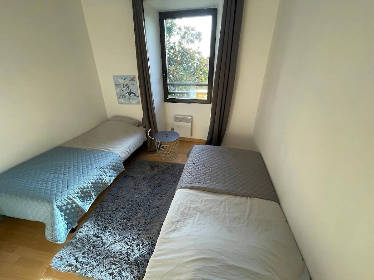 Holiday home Maison Au Calme Pour 20 Personnes La Chapelle-de-Brain